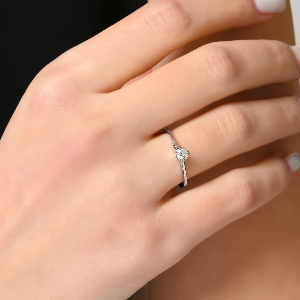0,19 Karat Forevermark Aşk Pusulası Tektaş Pırlanta Yüzük